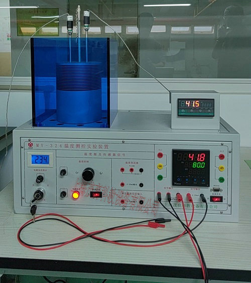溫度測(cè)控實(shí)驗(yàn)裝置